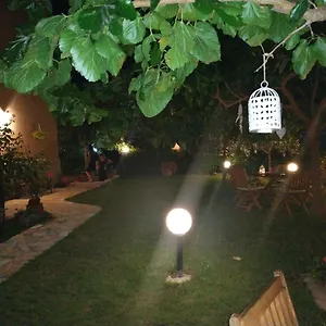 Fani House Daire
